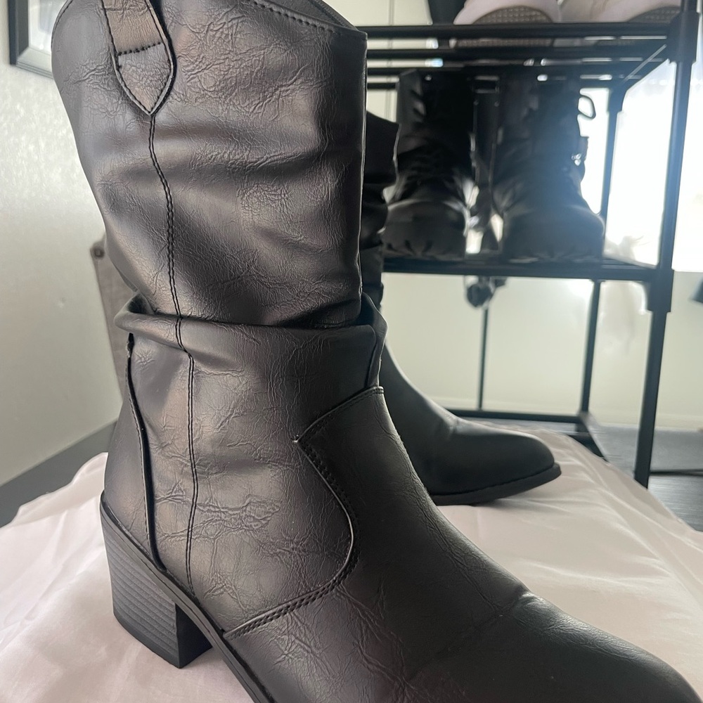 Black Western Ankle Boots Size 8 Mid Heel Pull On Cowboy Style Boots wide